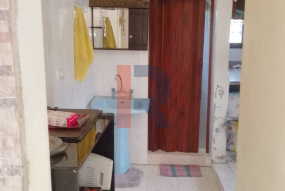 R9-4051 2,250m² Land with 2-Story Building for Sale in El Noura Akkar — Photo 5 of 12
