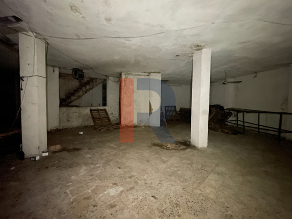 R9-4050 495m² Shop & Warehouse for Sale in Sahat El Nour Tripoli | 45m² Shop + 450m² Warehouse — Photo 5 of 8