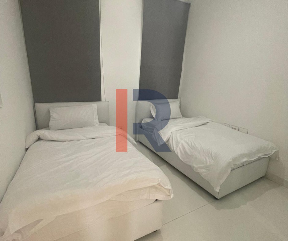 R9-4021 شاليه 120م للبيع في ميرامار 2 مطل ع المسبح — الصورة 6 من 11