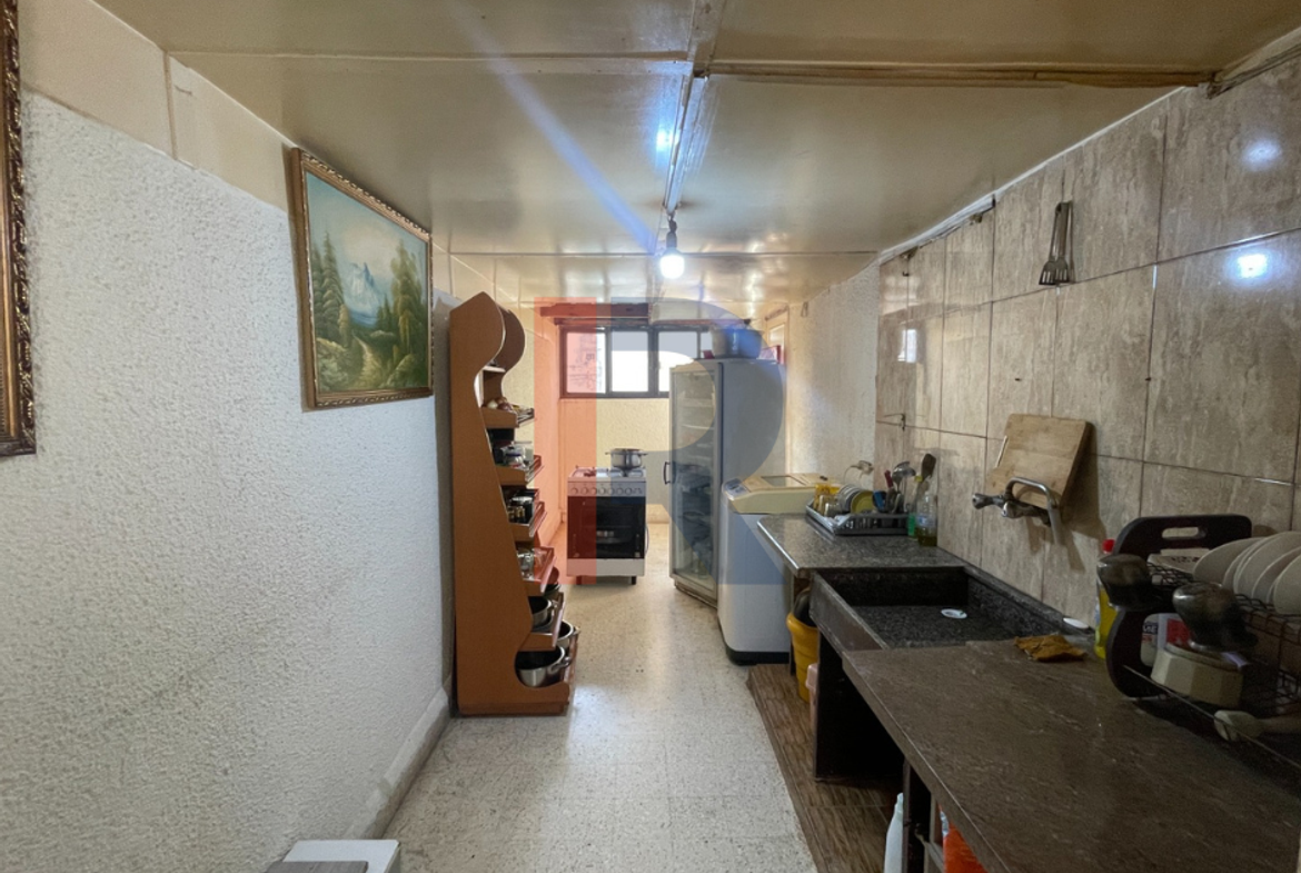 R9-4047 Apartment for Sale on Alameddine Street El Mina Tripoli | With Terrace — Photo 6 of 10