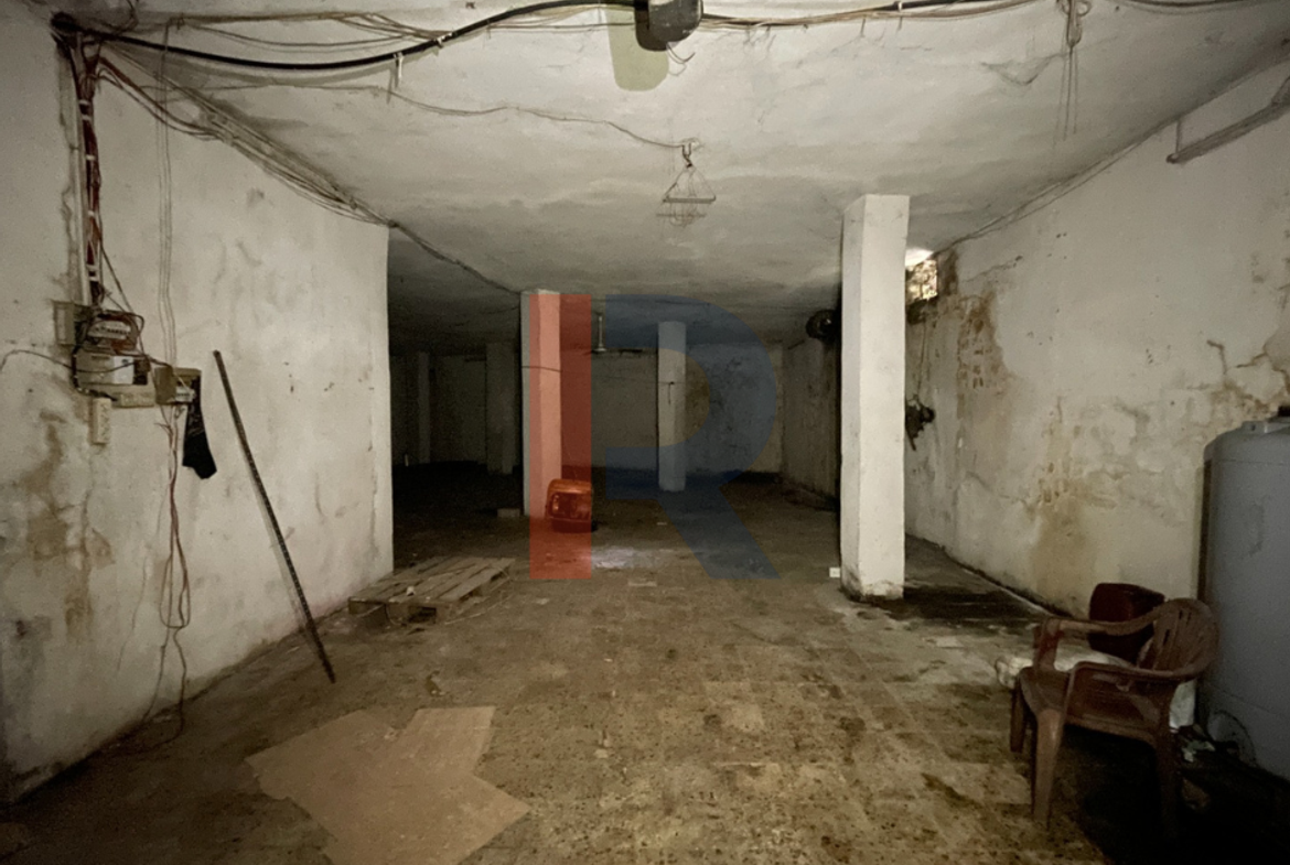 R9-4050 495m² Shop & Warehouse for Sale in Sahat El Nour Tripoli | 45m² Shop + 450m² Warehouse — Photo 6 of 8